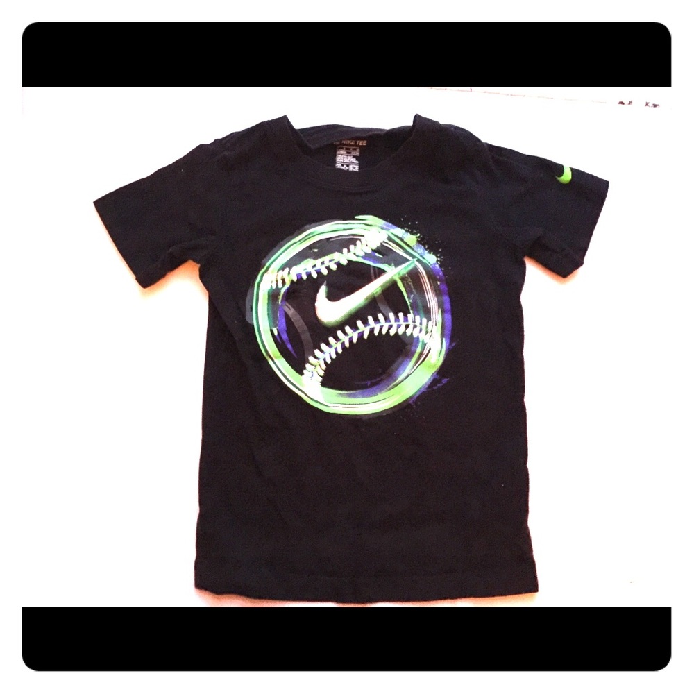 Boys Nike T-shirt size small